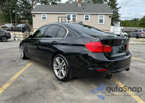 2015 BMW 335 Xi z USA, uszkodzony, nr VIN WBA3B9G55FNR95011